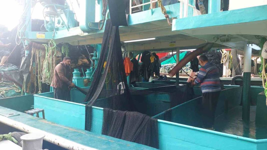 Tezgahların en ucuzu hamsi bile alev alev cep yakıyor! Bir günde yüzde 75 zamlandı, çarşıya giden vatandaş eli boş döndü 31